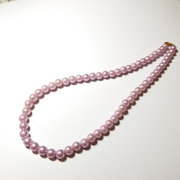 Relisted - Vintage necklace pastel lavender pink faux pearl necklace - Picture 2 of 7